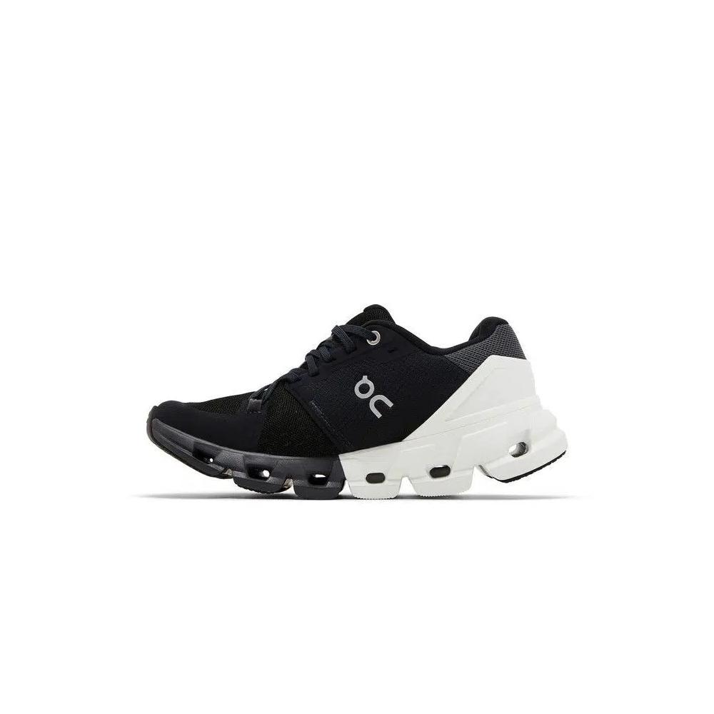 Кроссовки ON Wmns Cloudflyer 4 'Black White' 3