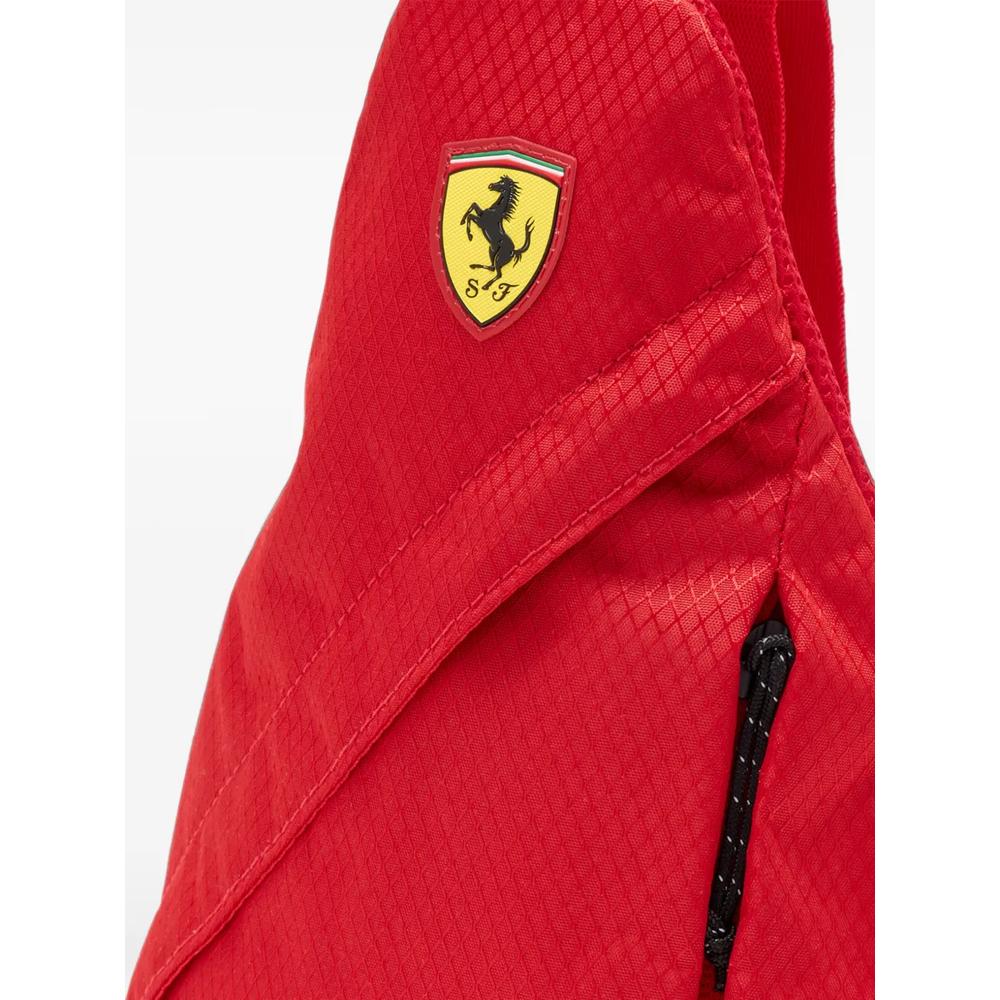 Рюкзак с нашивкой-логотипом из коллаборации с Ferrari 2