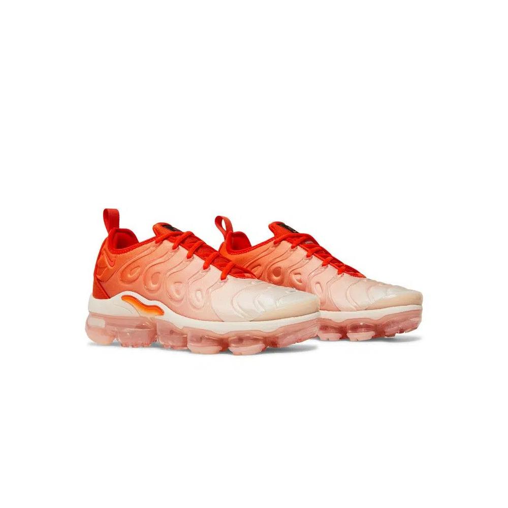 Кроссовки Nike Wmns Air VaporMax Plus «Guava Ice» 8