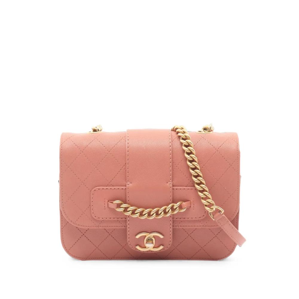 2018 Matelassé chain shoulder bag 1