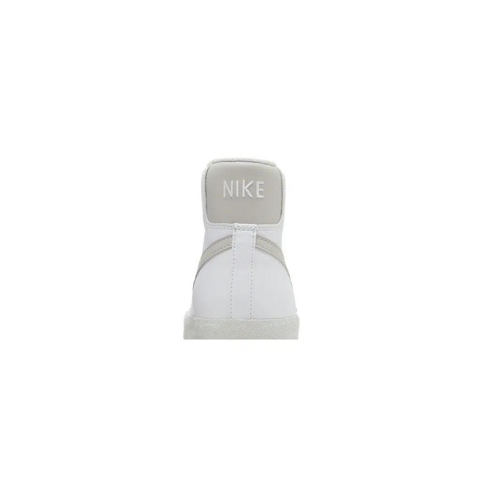 Кроссовки Nike Blazer Mid '77 SE GS 'White Light Bone' 7