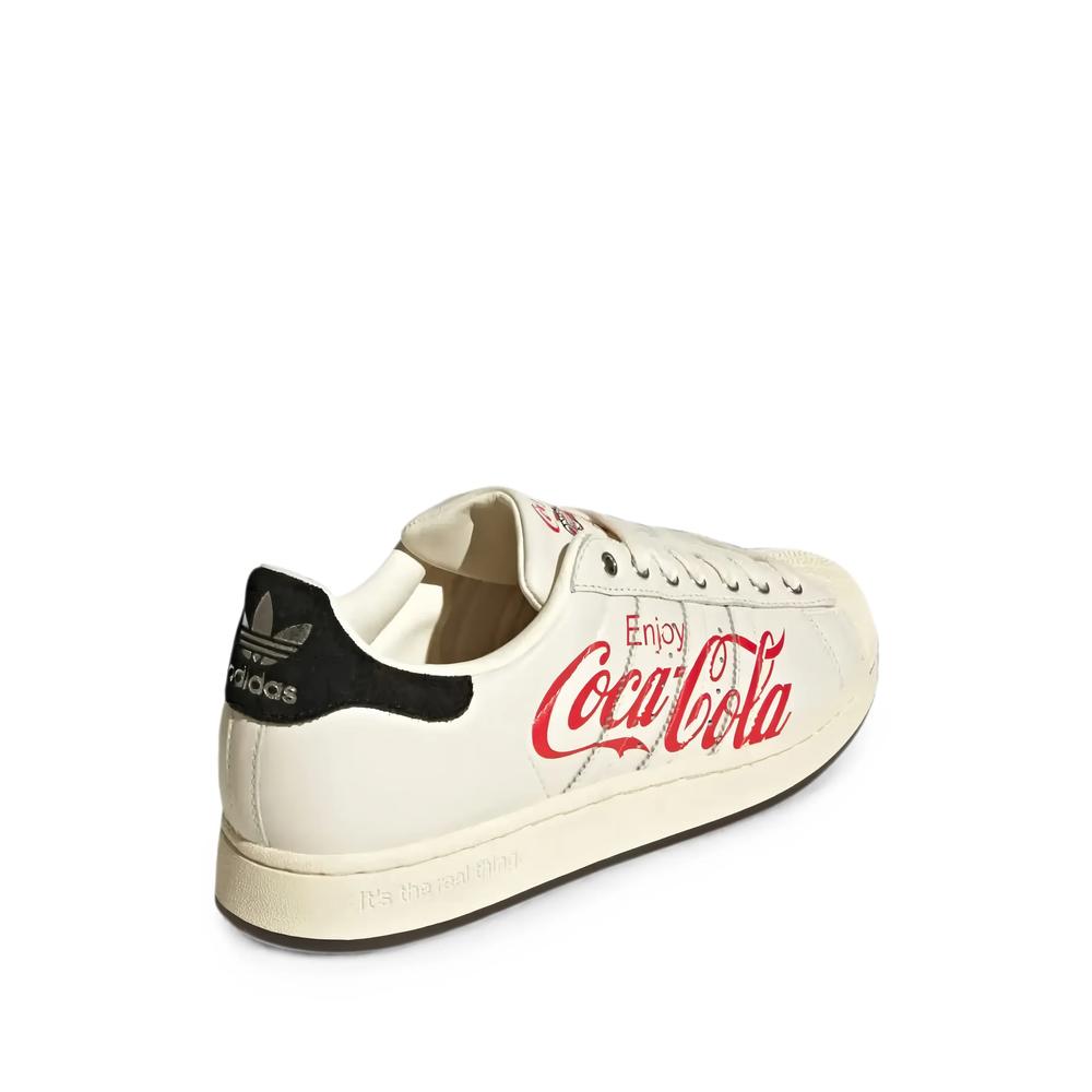 Кроссовки Superstar из коллаборации с Coca-Cola 2