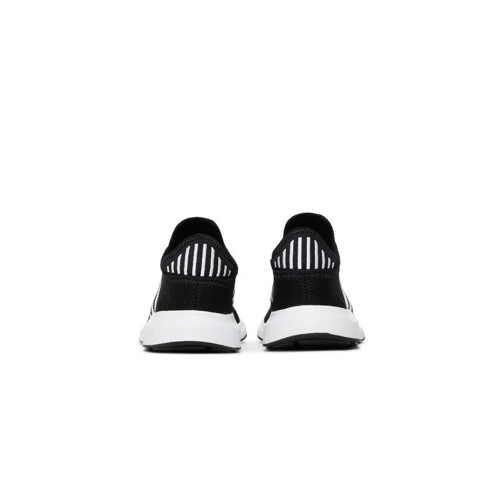 Кроссовки Adidas Swift Run X J 'Black White' 6