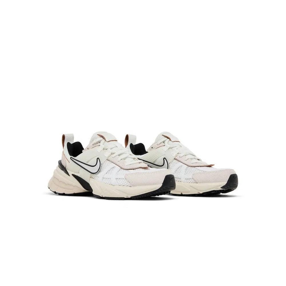 Кроссовки Nike Wmns V2K Run 'White Light Orewood Brown' 8
