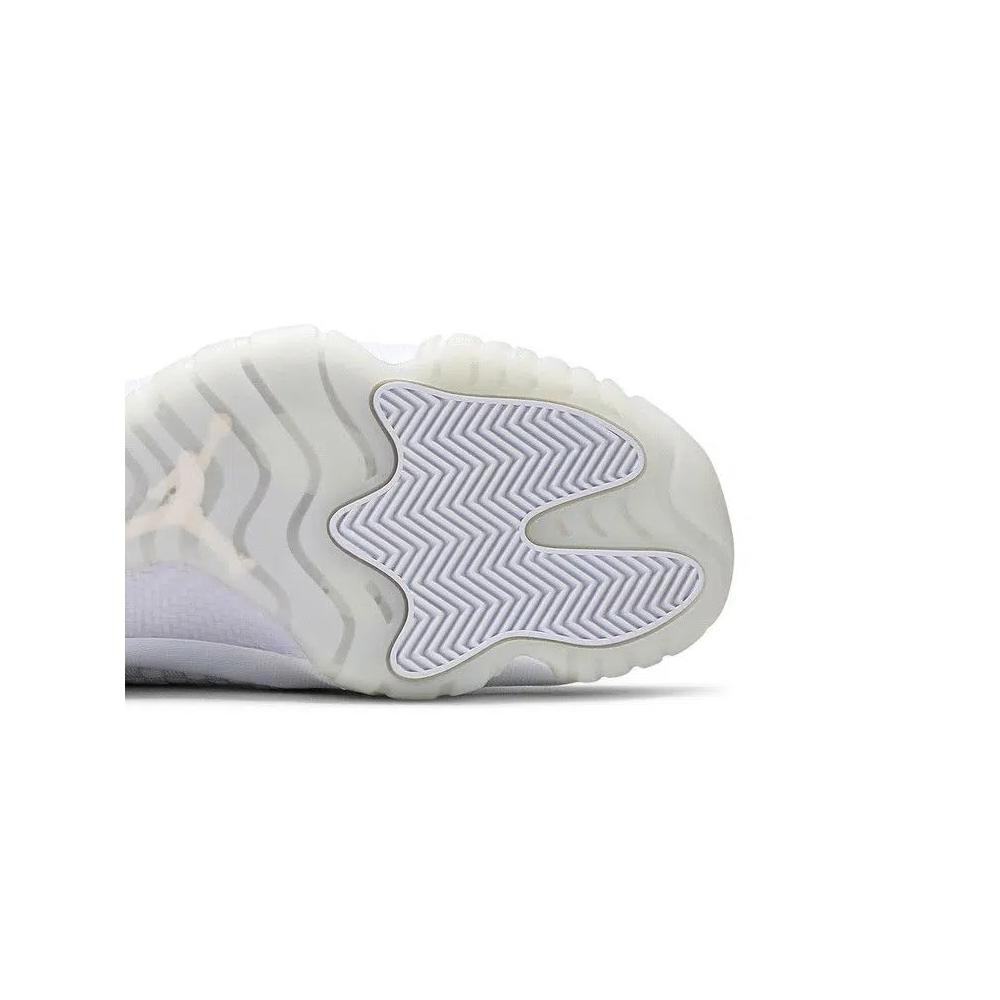 Кроссовки Air Jordan Future 'Pure Platinum' 5