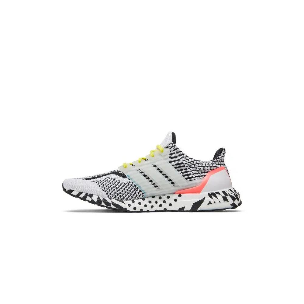 Кроссовки adidas UltraBoost 5.0 DNA 'Multi Pattern - White Black' 3