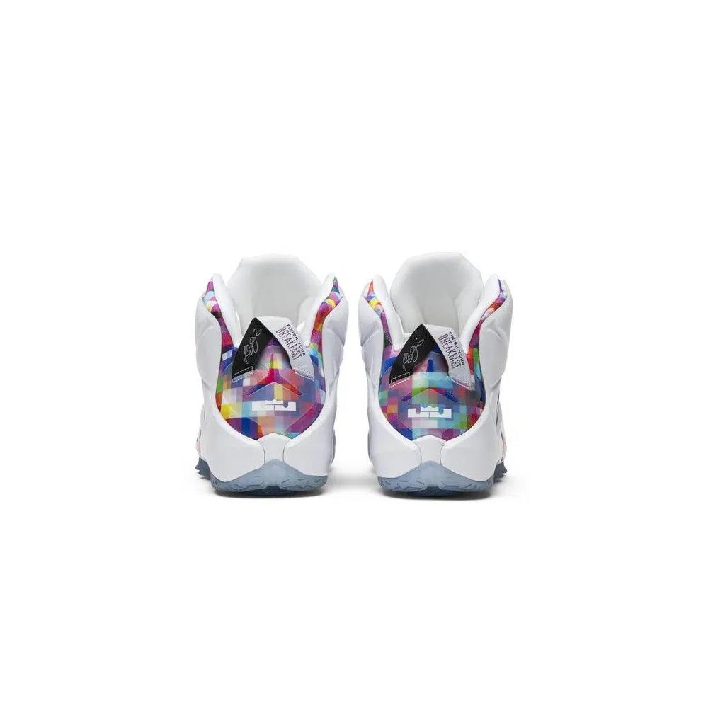 Кроссовки Nike LeBron 12 EXT 'Prism' 6