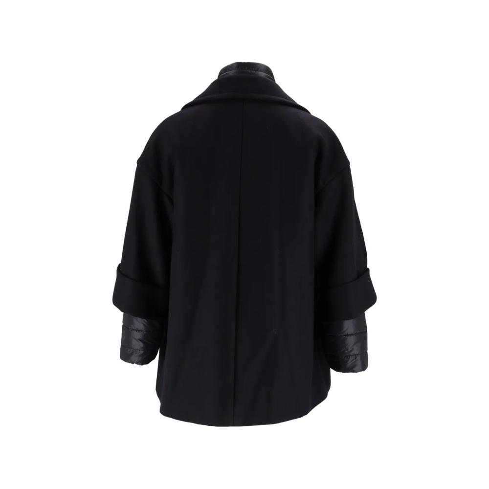 layered toggle-fastening coat 2