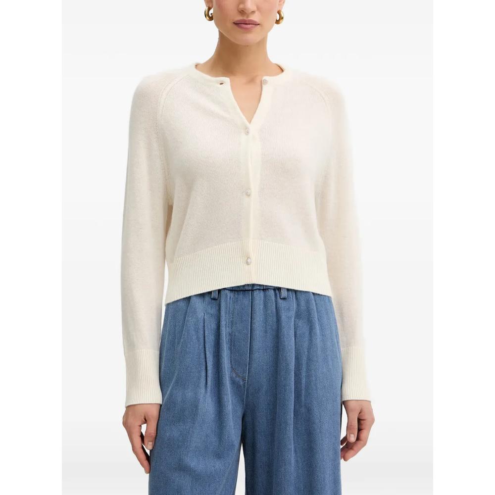 round-neck cardigan 1