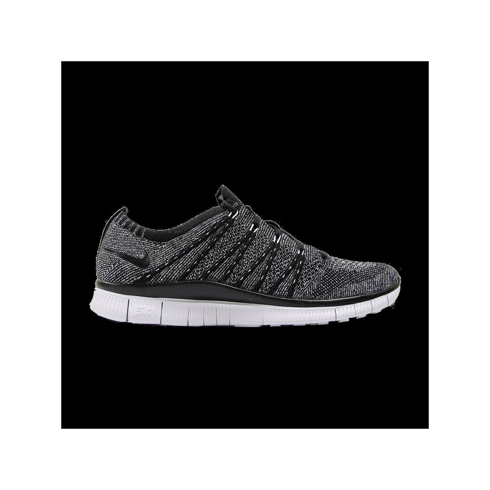 Кроссовки Nike Free Flyknit NSW 'Oreo' 1
