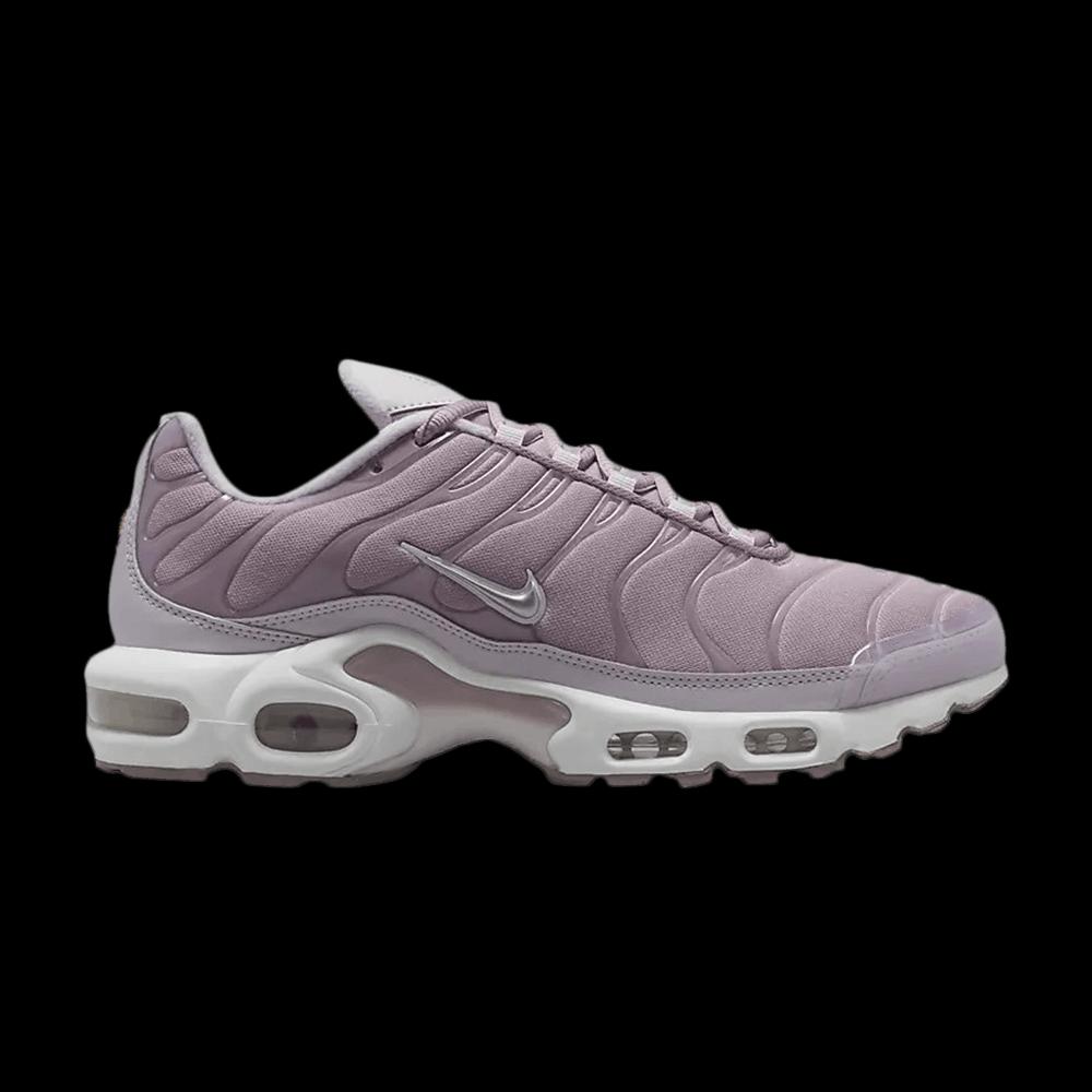 Кроссовки Nike Wmns Air Max Plus 'Plum Fog' 1