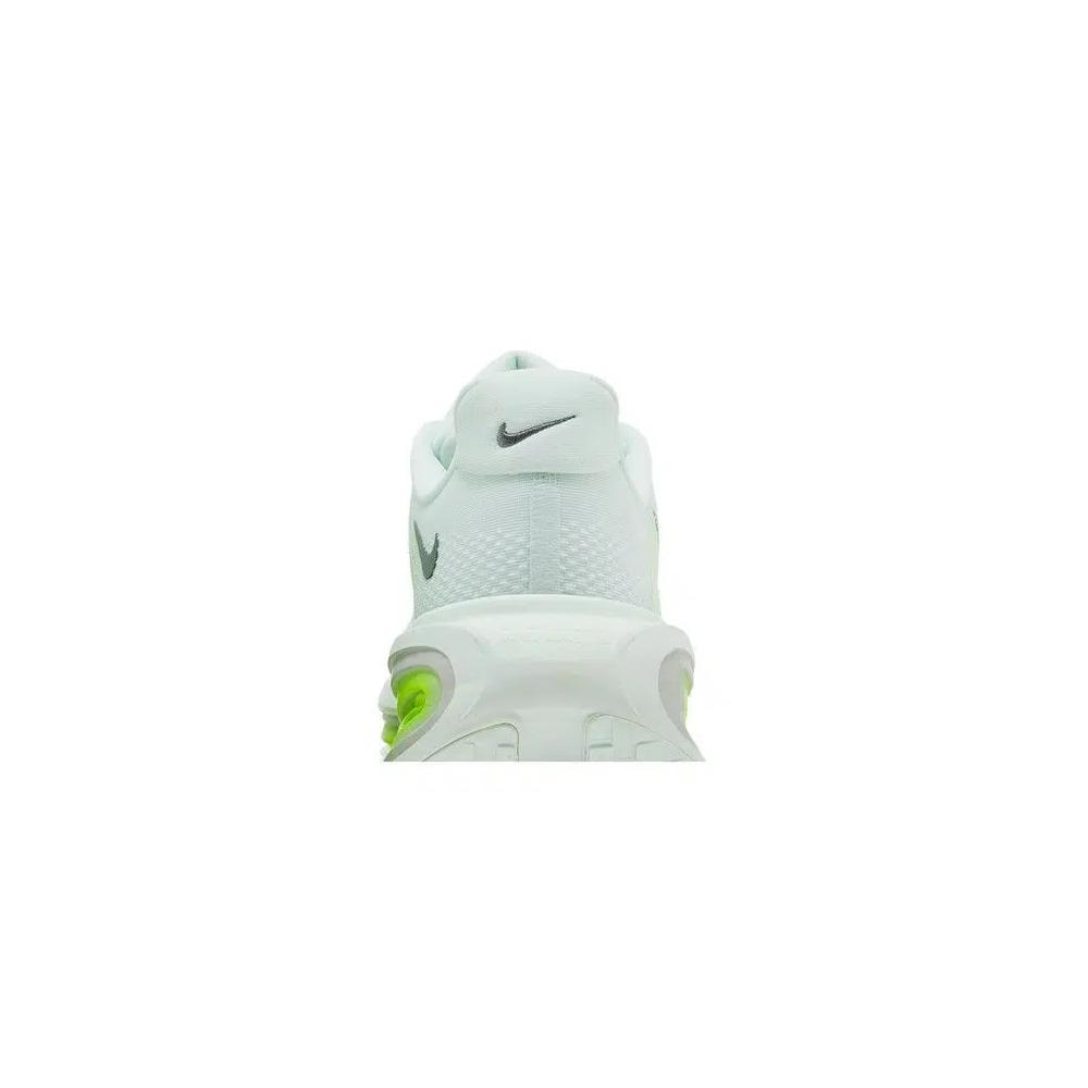 Кроссовки Nike Vomero Premium 'Barely Volt' 7