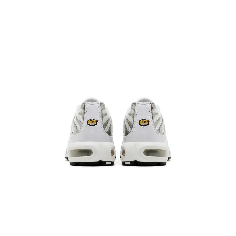 Кроссовки Nike Wmns Air Max Plus SE 'White Chrome Silver' 6
