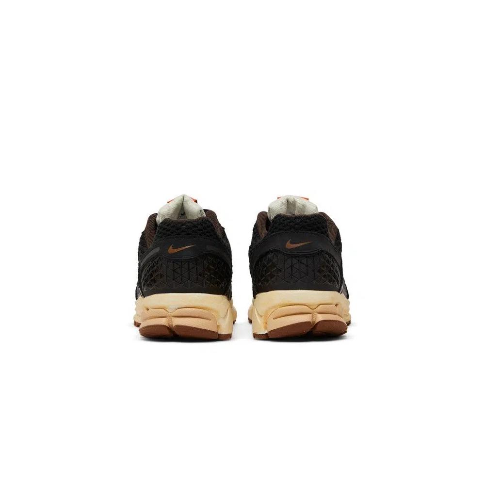 Кроссовки Nike Wmns Zoom Vomero 5 'Black Sesame' 6