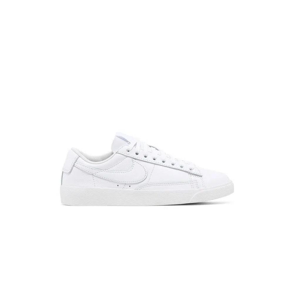 Кроссовки Nike Wmns Blazer Low LE 'Тройной белый' 1