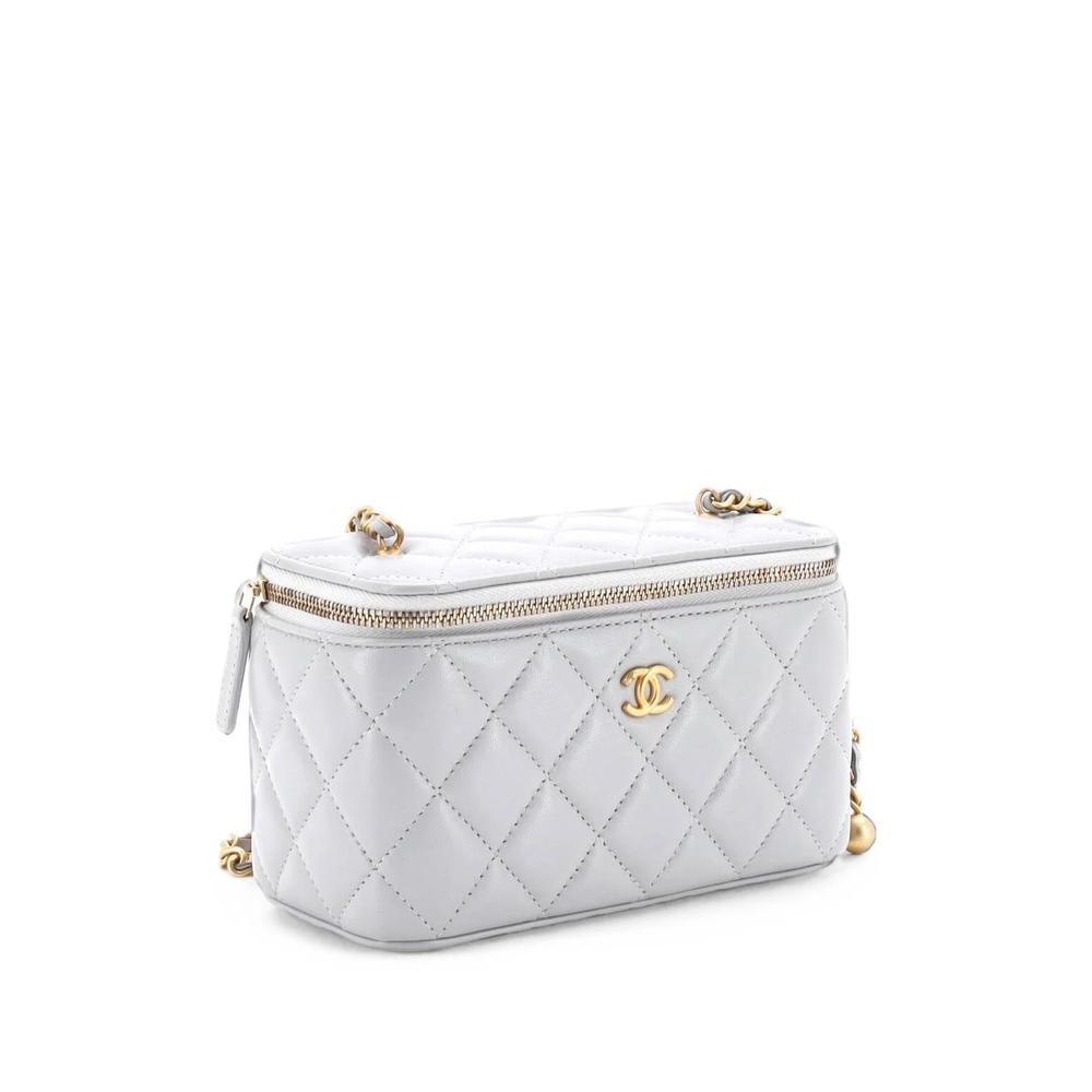Pearl Crush Vanity Case with Chain Quilted Lambskin Small clutch bag 3