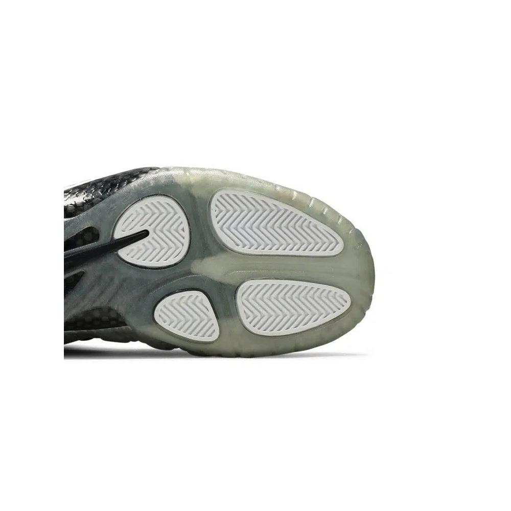 Кроссовки Nike Air Foamposite Pro 'Silver Surfer' 5