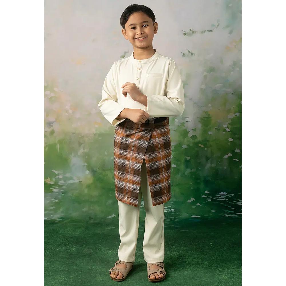 Комплект Farid Baju Melayu с саронгом 4