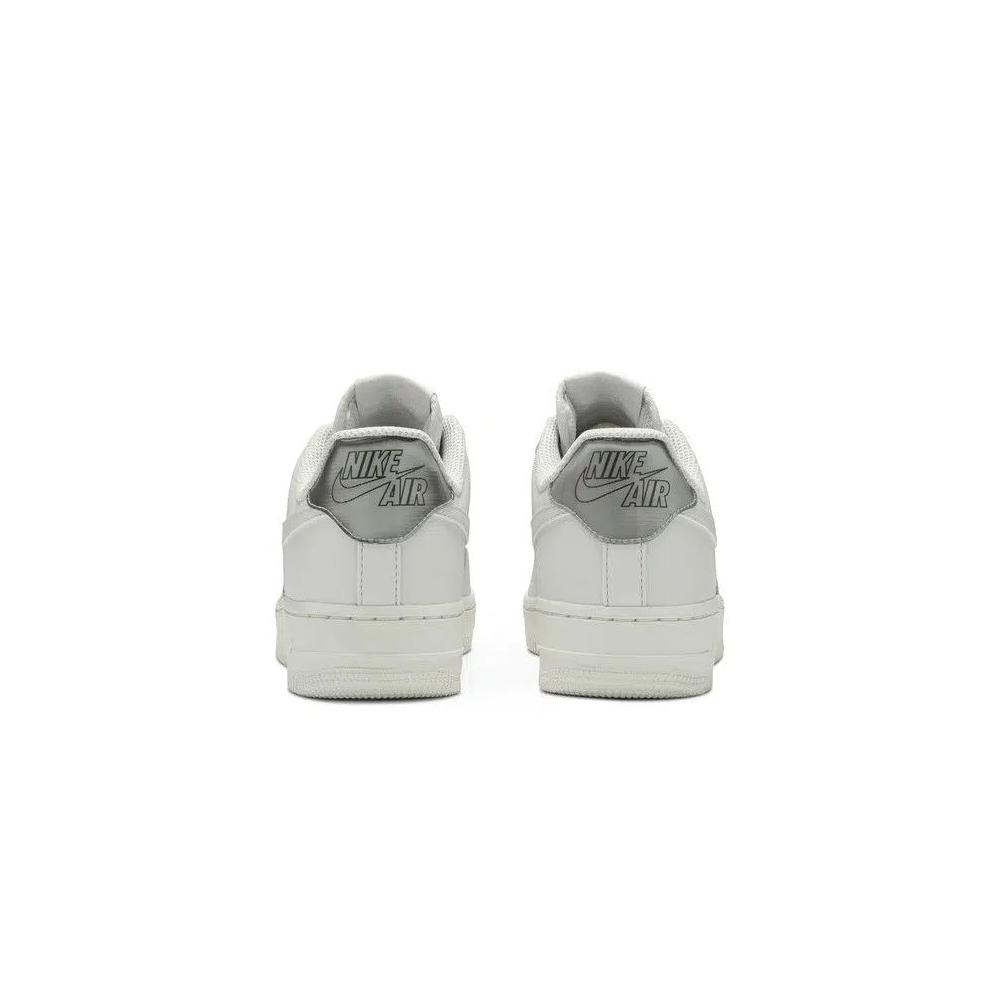 Кроссовки Nike Wmns Air Force 1 '07 ESS 'Platinum Tint' 6