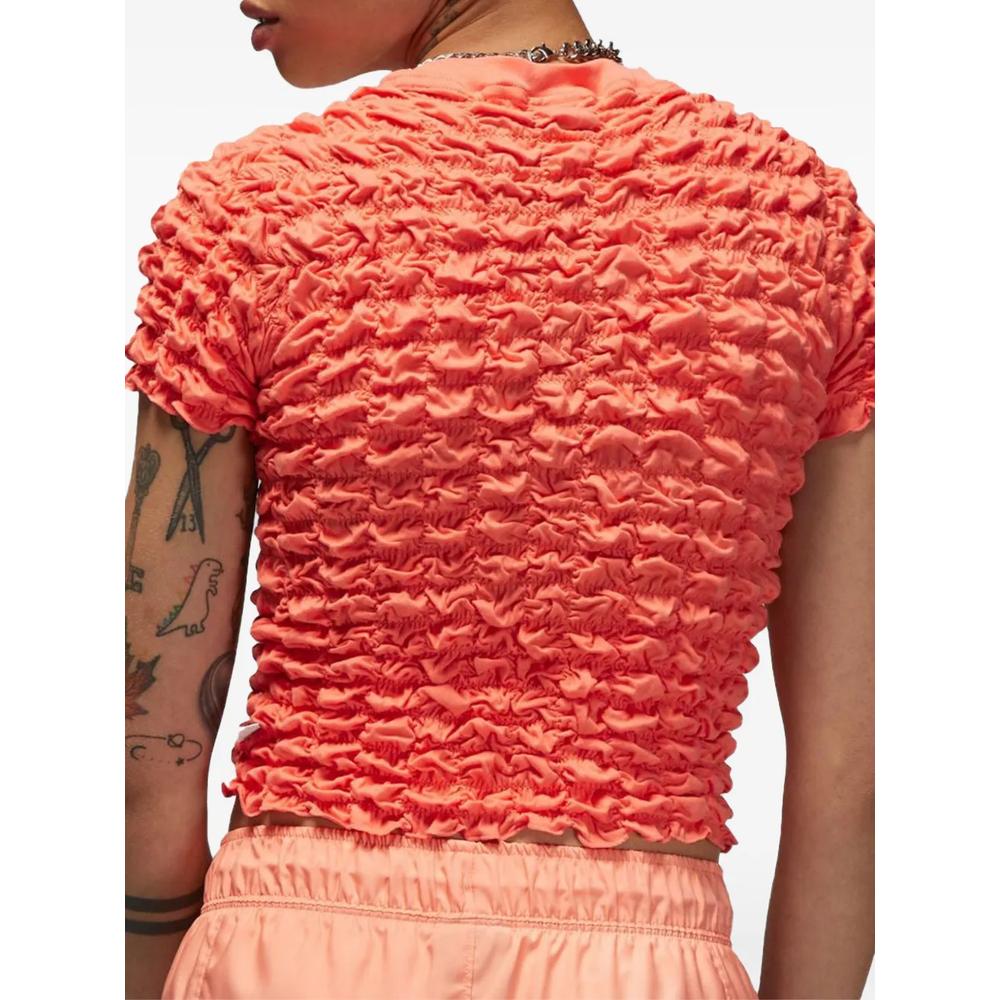 Футболка Beauty Supply Red из коллаборации с Bephies 2