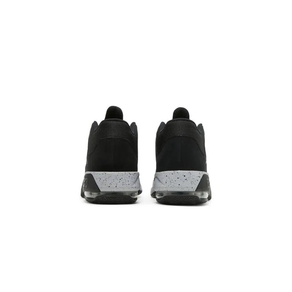Кроссовки Air Jordan Max Aura 3 'Black Wolf Grey' 6