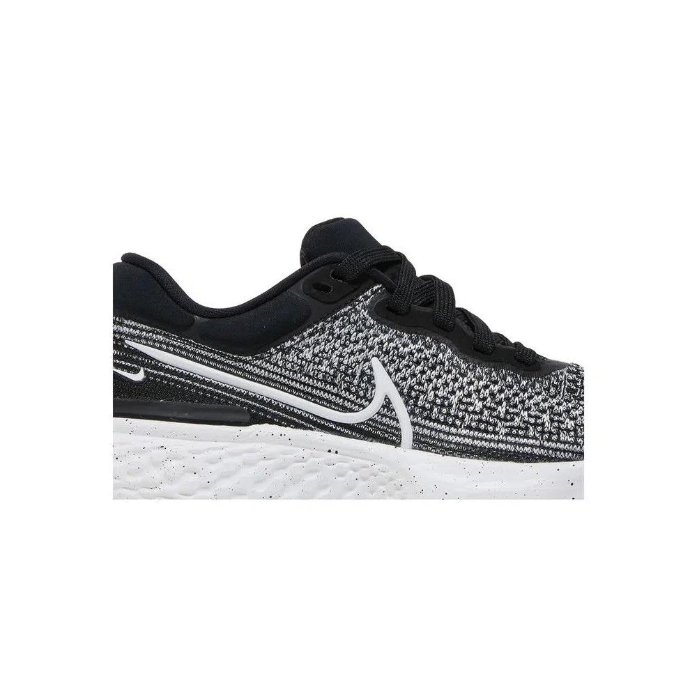 Кроссовки Nike Wmns ZoomX Invincible Run Flyknit 'White Black' 2