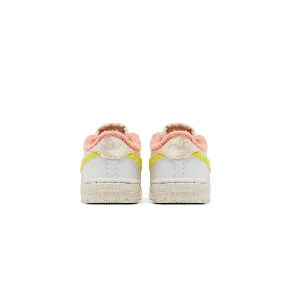 Лайфстайл Nike Force 1 LV8 TD 'White Yellow Strike' 6