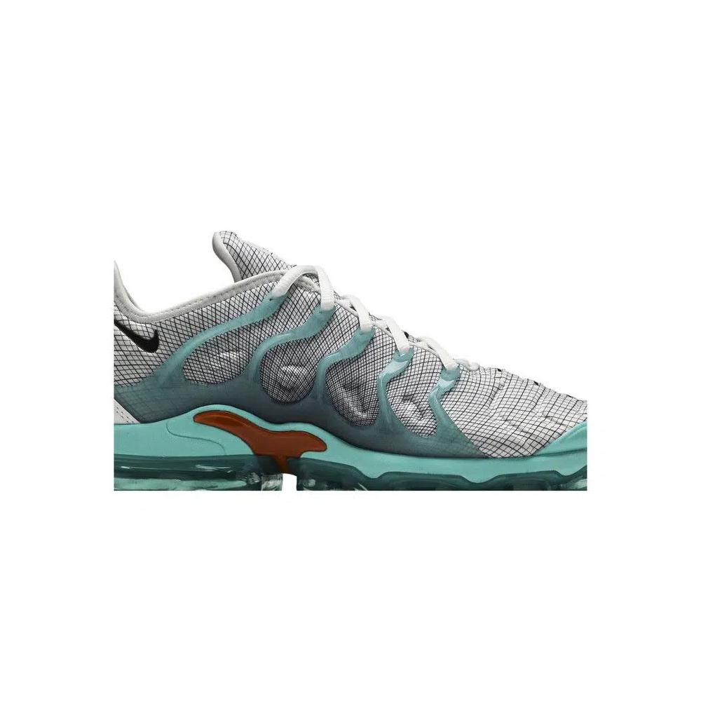 Кроссовки Nike Air VaporMax Plus 'Aurora Green' 2