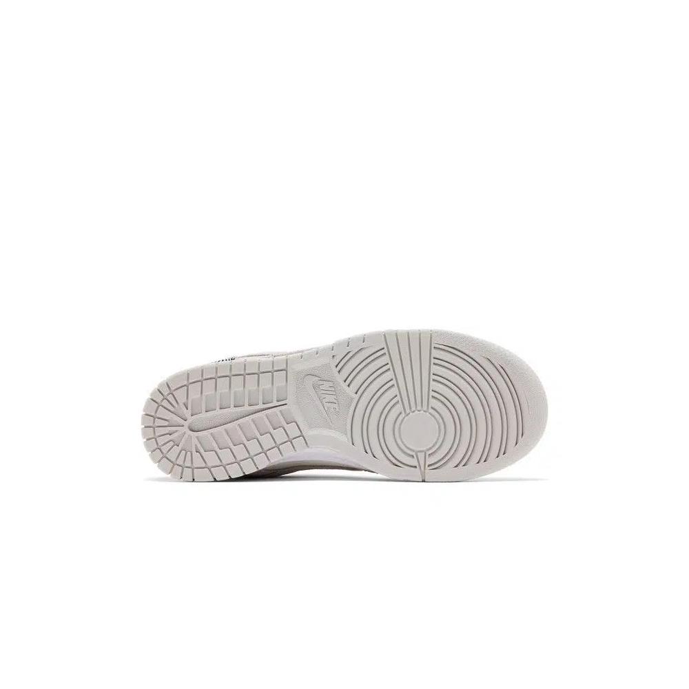 Кроссовки Nike Wmns Dunk Low SE 'Sail White Metallic Silver' 4