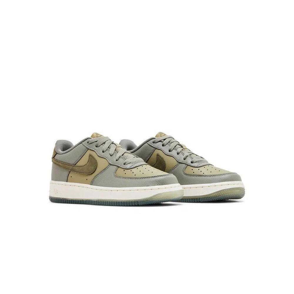 Кроссовки Nike Air Force 1 Low LV8 GS 'Dark Stucco Medium Olive' 8