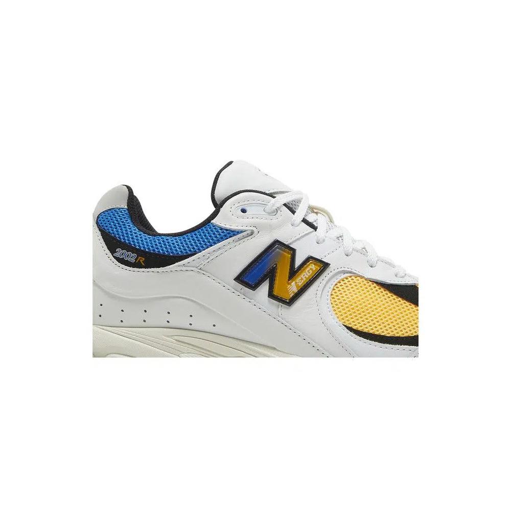 Кроссовки New Balance 2002R 'Vibrant Apricot' 2