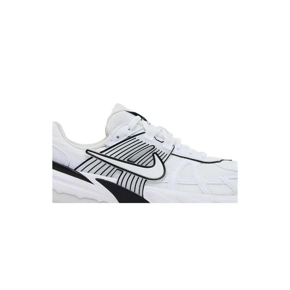 Кроссовки Nike Wmns V2K Run 'White Platinum Tint' 2