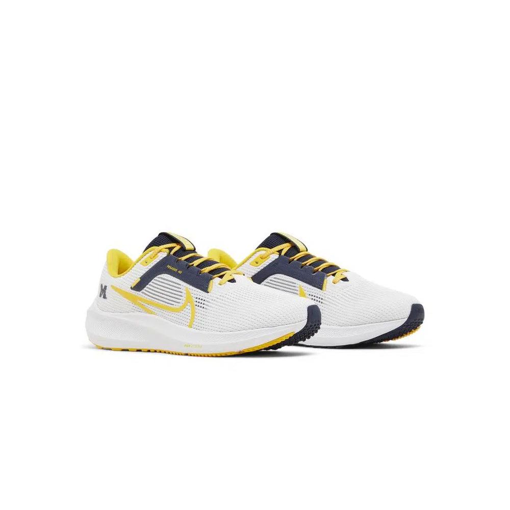 Кроссовки Nike Air Zoom Pegasus 40 'Michigan' 8