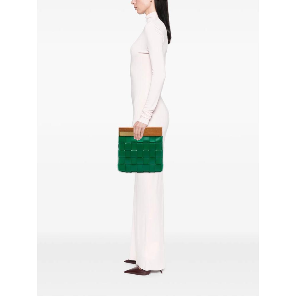 2012-2026 Lambskin Maxi Intrecciato The Snap clutch bag 2