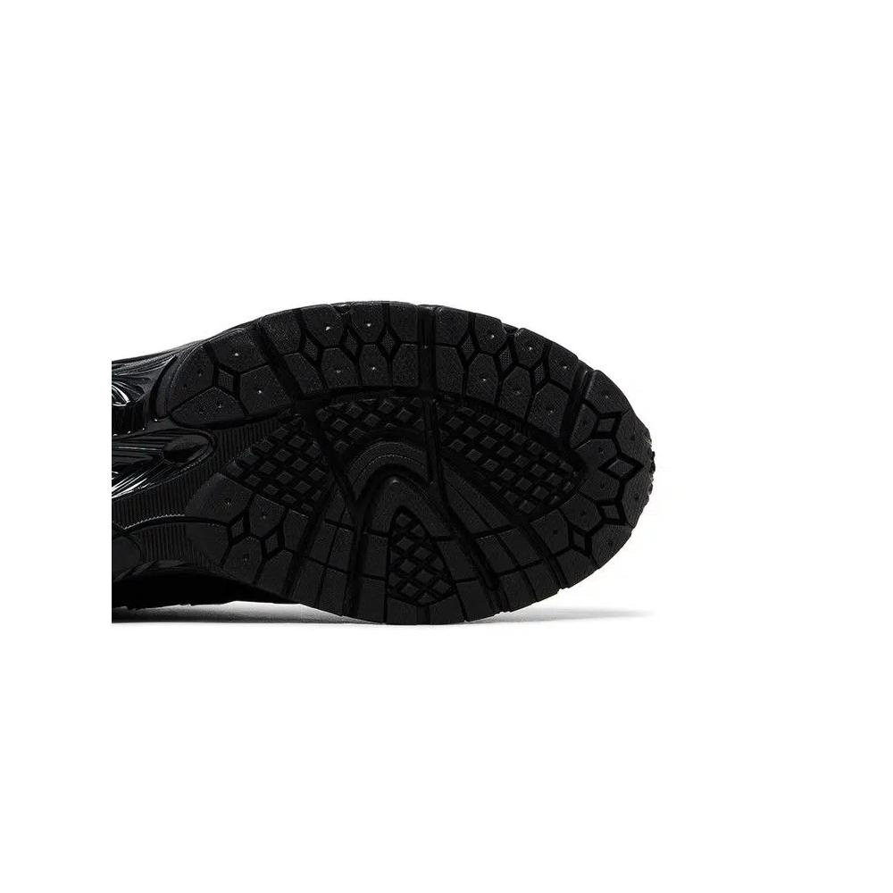 Кроссовки JJJJound x New Balance 2002R GORE-TEX 'Black' 5