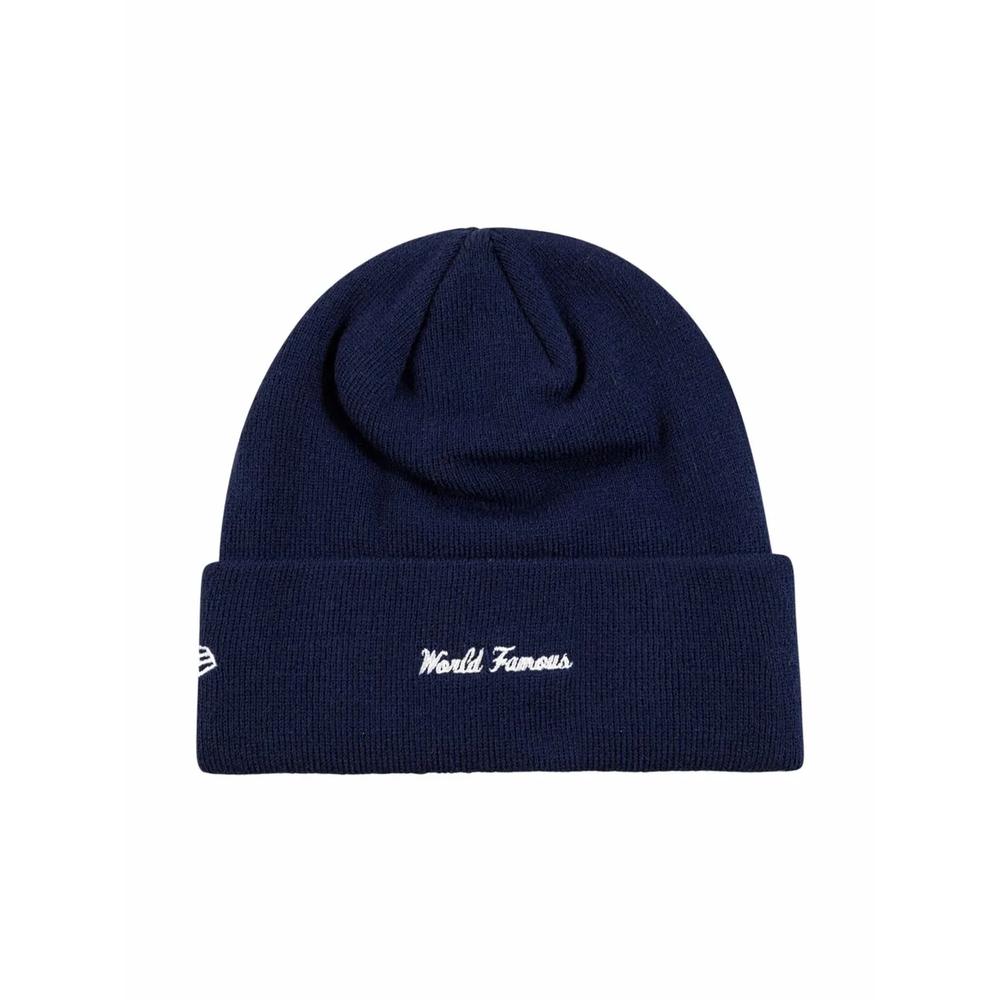 Шапка бини с логотипом из коллаборации с New Era 2