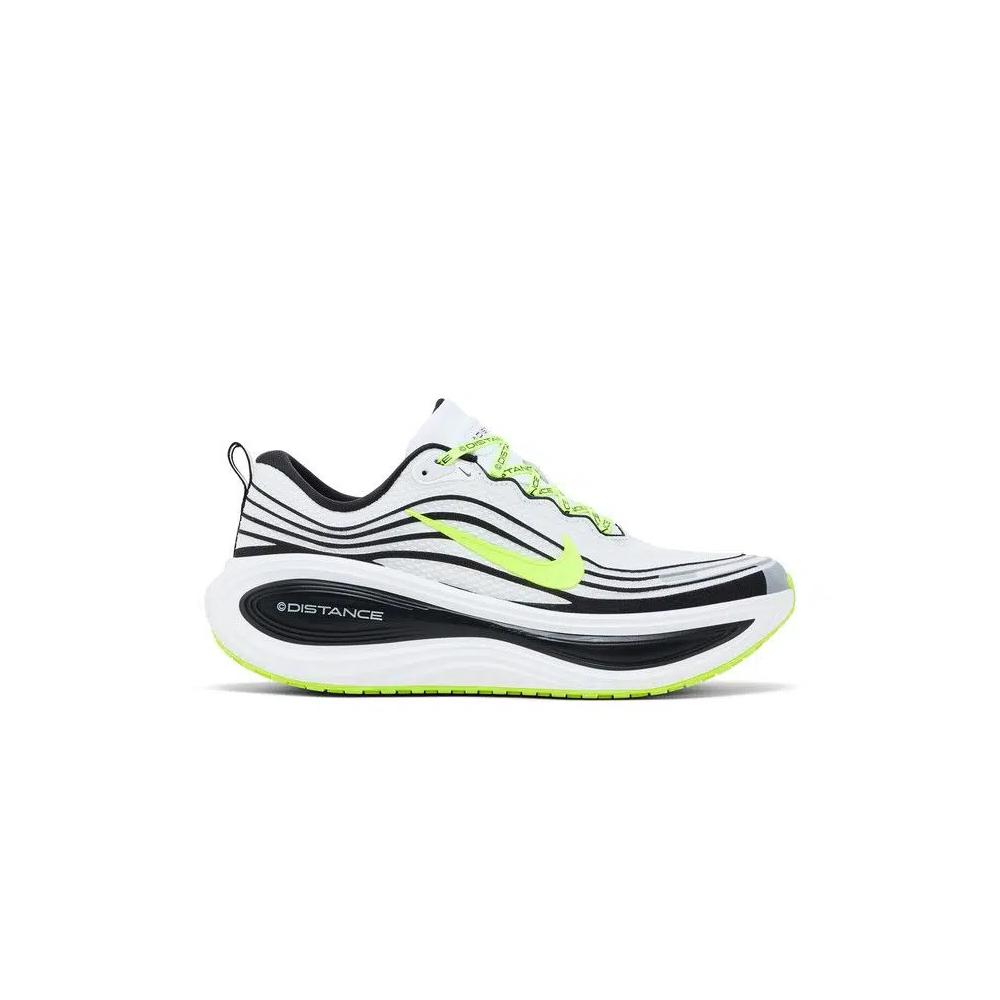 Кроссовки Distance x Nike Vomero Plus 'White Metallic Silver Black Volt' 1