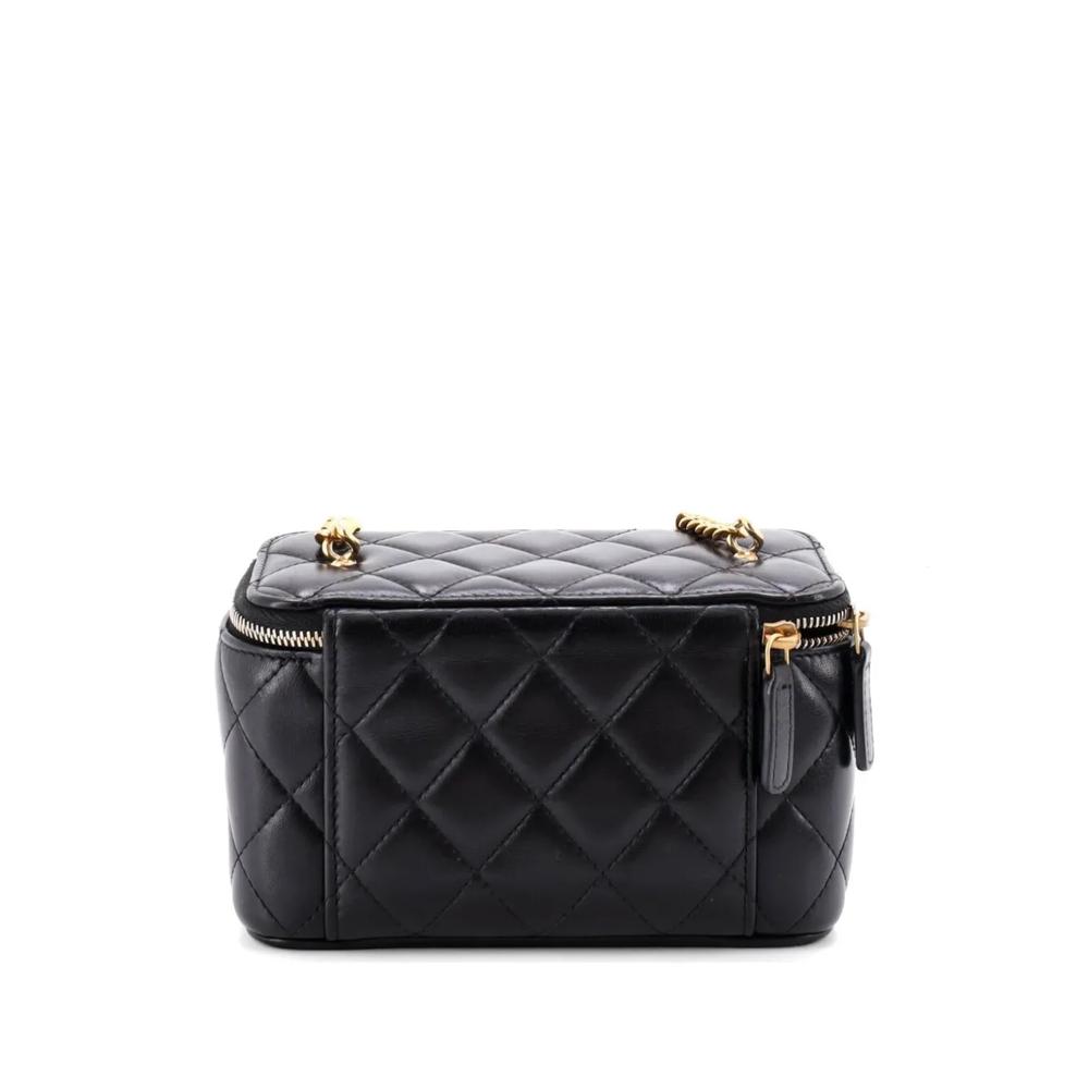 Маленький клатч Classic Vanity Case with Resin Pearl Chain Quilted Lambskin 2