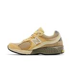 Кроссовки AURALEE x New Balance 2002R 'Sand' 3