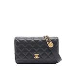 Стеганая сумка через плечо Twist Your Buttons Wallet on Chain (2021-2026 годы) 1