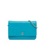 Сумка через плечо CC Embossed Lambskin Camellia Wallet On Chain (2012 год) 1