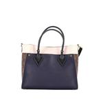 Сумка-тоут On My Side Leather with Monogram Canvas MM 2