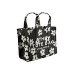 Сумки-тоут Marc Jacobs The Small Daisy Canvas Tote Bag 'Black/White' 2