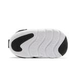 Кроссовки Nike Dynamo Go TD 'Black White' 4