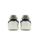 Кроссовки Nike Wmns Dunk Low SE 'White Glittery Suede' 6