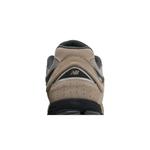 Кроссовки New Balance 2002R 'Driftwood Black' 7