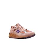 Кроссовки 990 V2 из коллаборации с Salehe Bembury 2