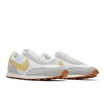 Кроссовки Nike Wmns Daybreak 'Summit White Saturn Gold' 8
