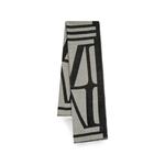 geometric-pattern scarf 1
