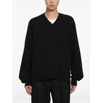 medium-gauge V-neck sweater 1